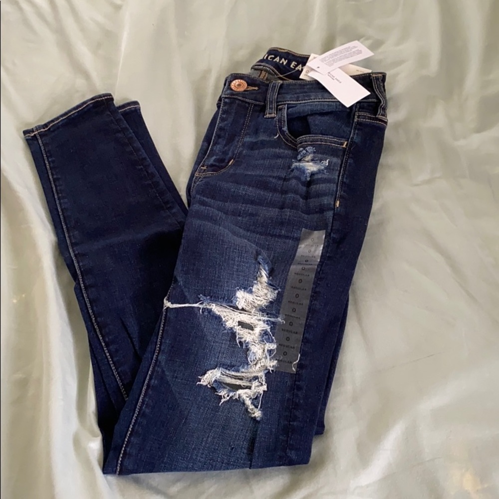 American Eagle Distressed Jegging